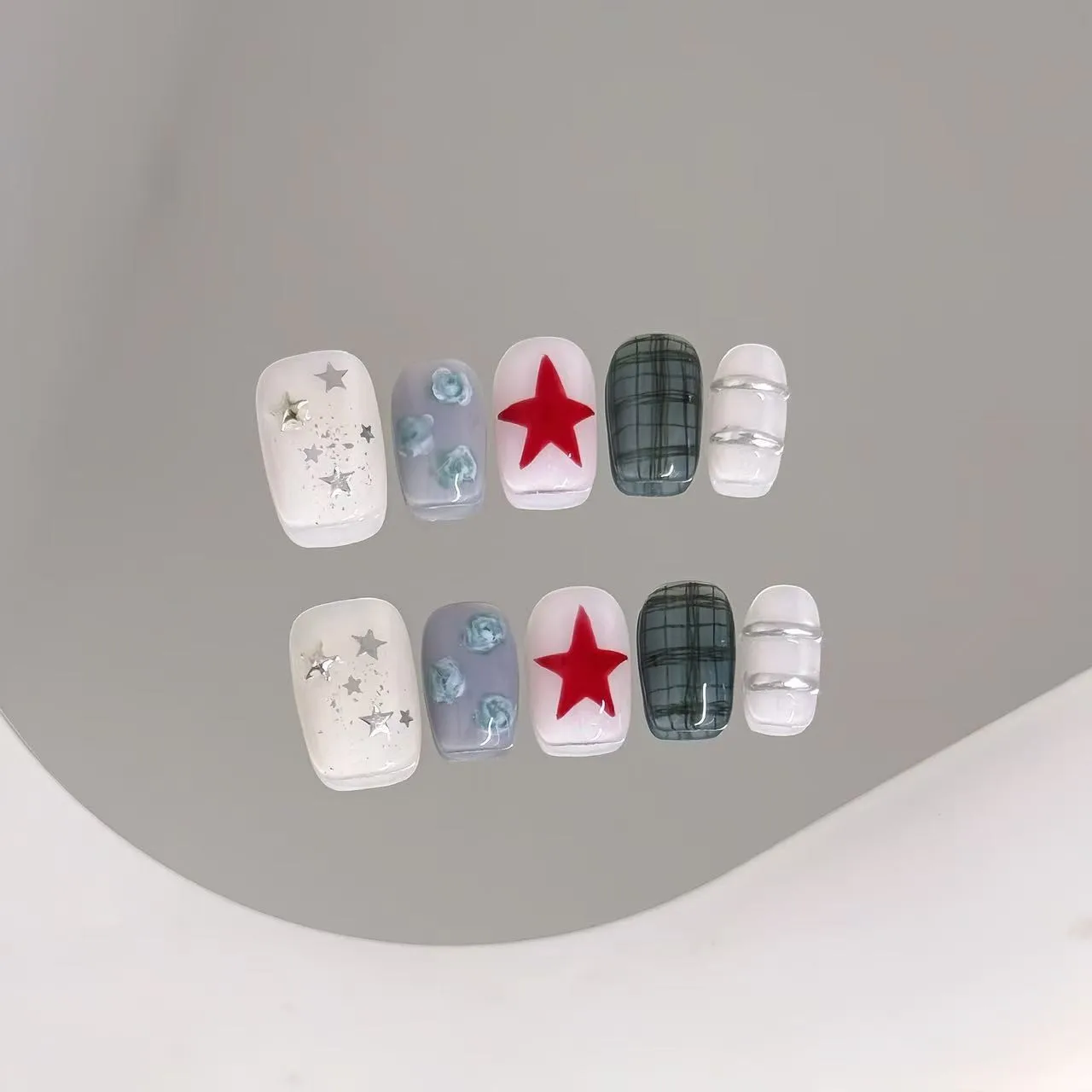 

10pcs Handmade Press On Nails Cool Punk Wearable Artificial Short Star Plaid Decoration False Nails Y2k Hot Girls Wearable Nails