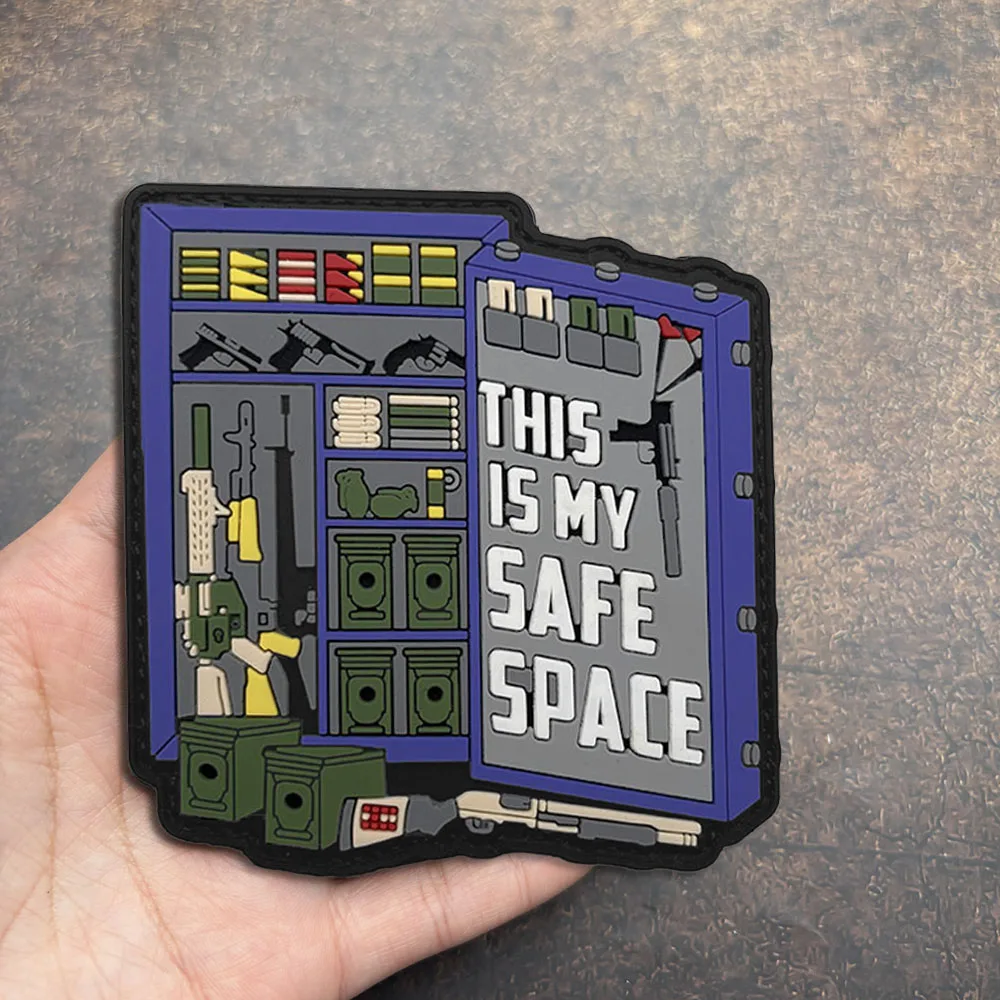 Creative Storage Box with Graphic Design, Comes with Luminous Logo Badge, 2D Flat Pvc Material, Magic Tape Patch, Free Felt Backing, 1 Piece, Layered 3D Embossed Edge, Not Easy to Come Off, Functional Jacket Personalized Decoration Accessory