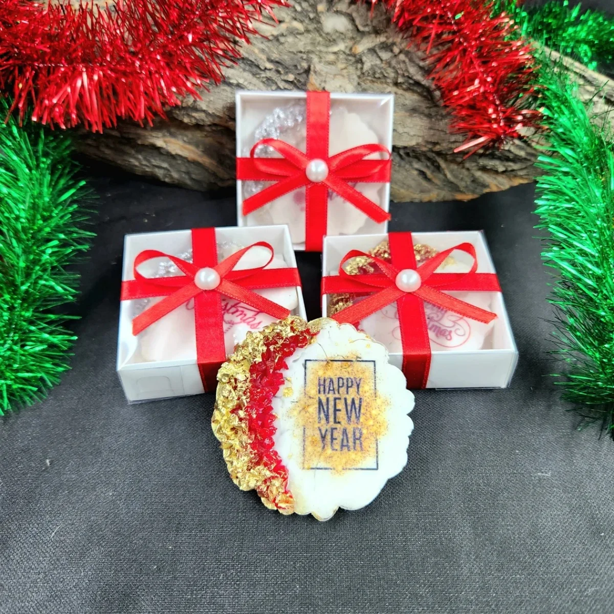 Bulk Merry Christmas Magnet Favors, Happy New Year's Gifts for Guests, Bulk Custom Resin Magnet, Personalized Xmas Souvenir Resi