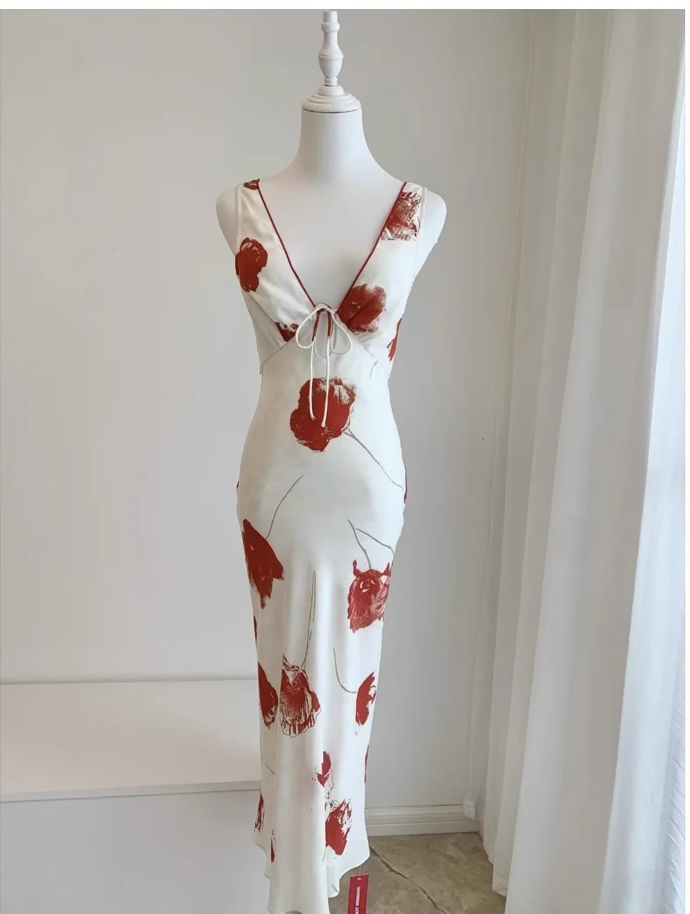 Ladies Double Layer Silk Midi Dress Summer Flower Print V-Neck Sleeveless Fashion Slim Robe