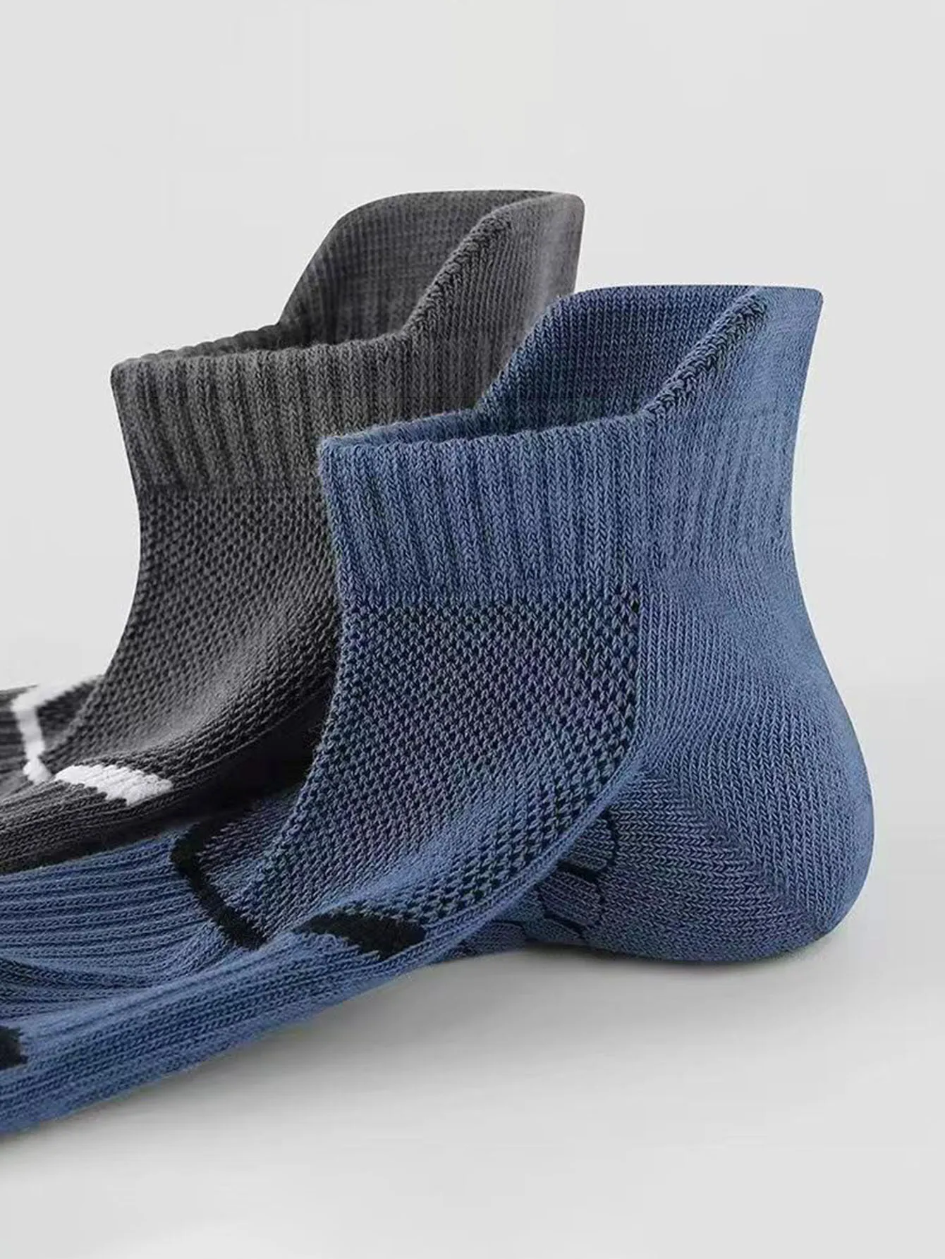 1/3/6 أزواج الرجال الكاحل الجوارب مخطط الرياضة الكاحل الجوارب المضادة للانزلاق الرياضة كرة القدم الجري المشي لمسافات طويلة دراجة جورب