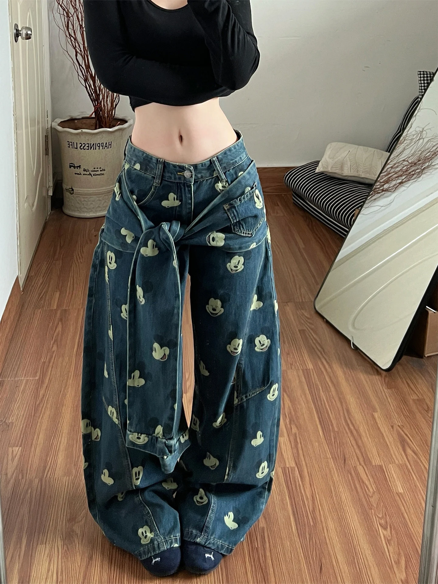 

Retro American Mickey Print Wide Leg Knife Jeans Women Loose Belt Design Versatile Commute Long Pants Trendy High Waist Strai...