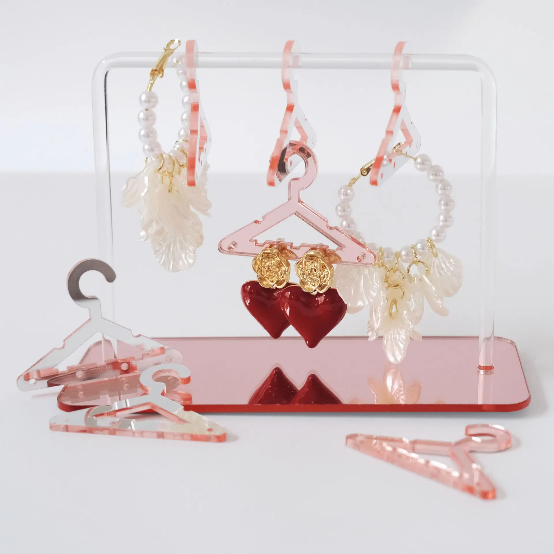 8 Pcs Hangers Shaped Jewelry Holder Personalized Earrings Display Racks Hanging Clothes Stand Storage Jewelry Organizer Holders