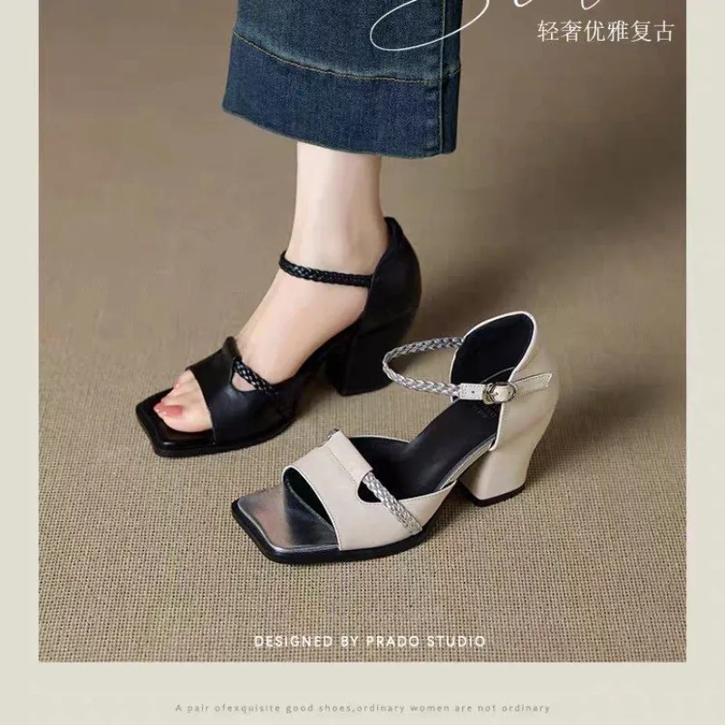 French One-piece High-heeled Sandals for Women's Summer Wear, 2026 New Style Square Heel Toe Sandals for Women's Plus Size