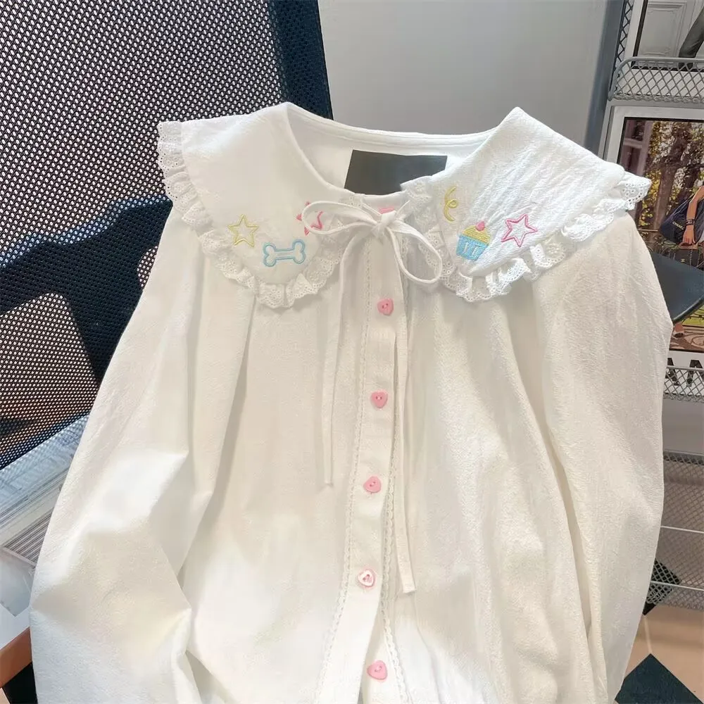 Camicette Lolita carine giapponesi Kawaii Donna Vintage Dolce studentessa Camicie con colletto alla Peter Pan in pizzo Ricamo primaverile Y2k Top Mujer