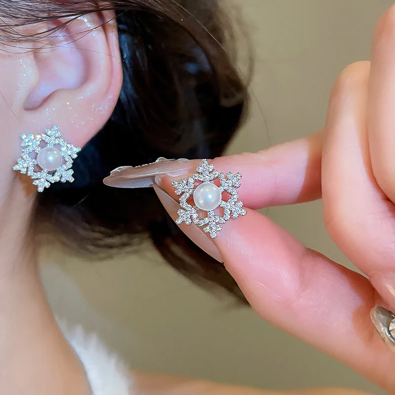 الفاخرة إثارة ندفة الثلج أقراط للنساء لامعة الزركون تقليد اللؤلؤ القرط عيد الميلاد السنة الجديدة هدايا مجوهرات الحفلات