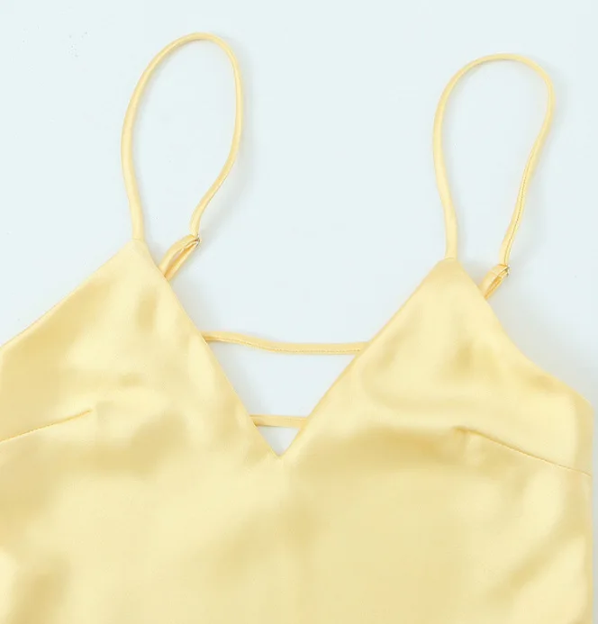 สีเหลืองซาตินยาวฤดูร้อนชุดผู้หญิงเซ็กซี่Backless Slim Party Dressesแฟชั่นสปาเก็ตตี้Holiday Beach Dress 2025
