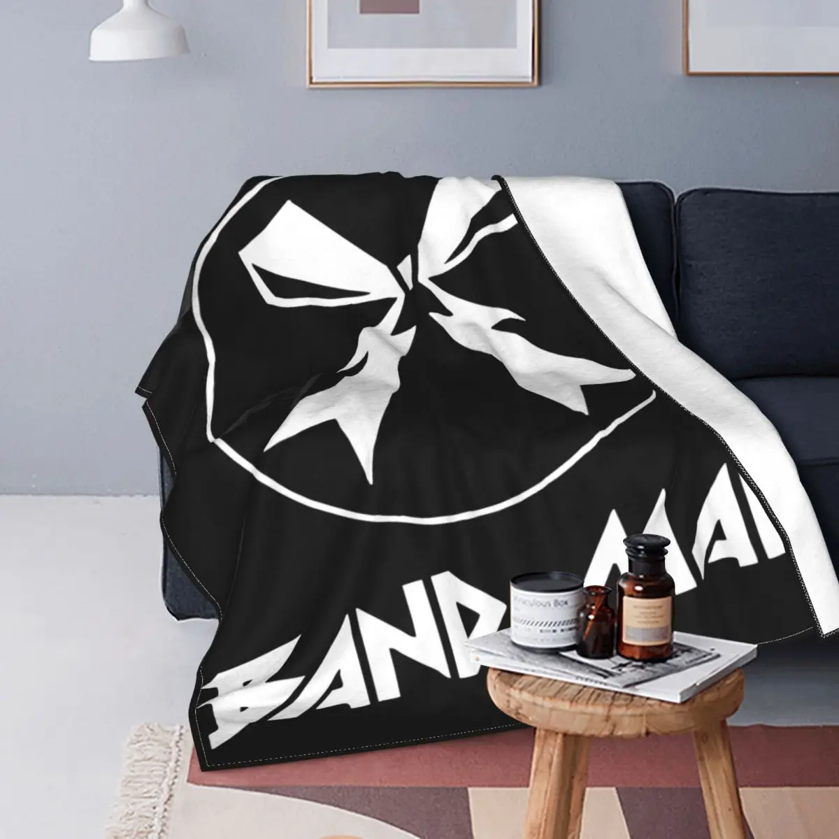 Band Maid Heavy Metal Pop Flannel Blankets Novelty Throw Blankets for Home Hotel Sofa 125*100cm