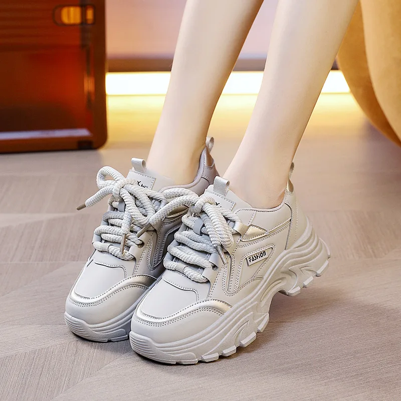 Damen-Retro-Sportliche, lässige Papa-Schuhe, Frühlingsmode, vielseitige, bequeme Schuhe mit dicken Sohlen für den täglichen Gebrauch