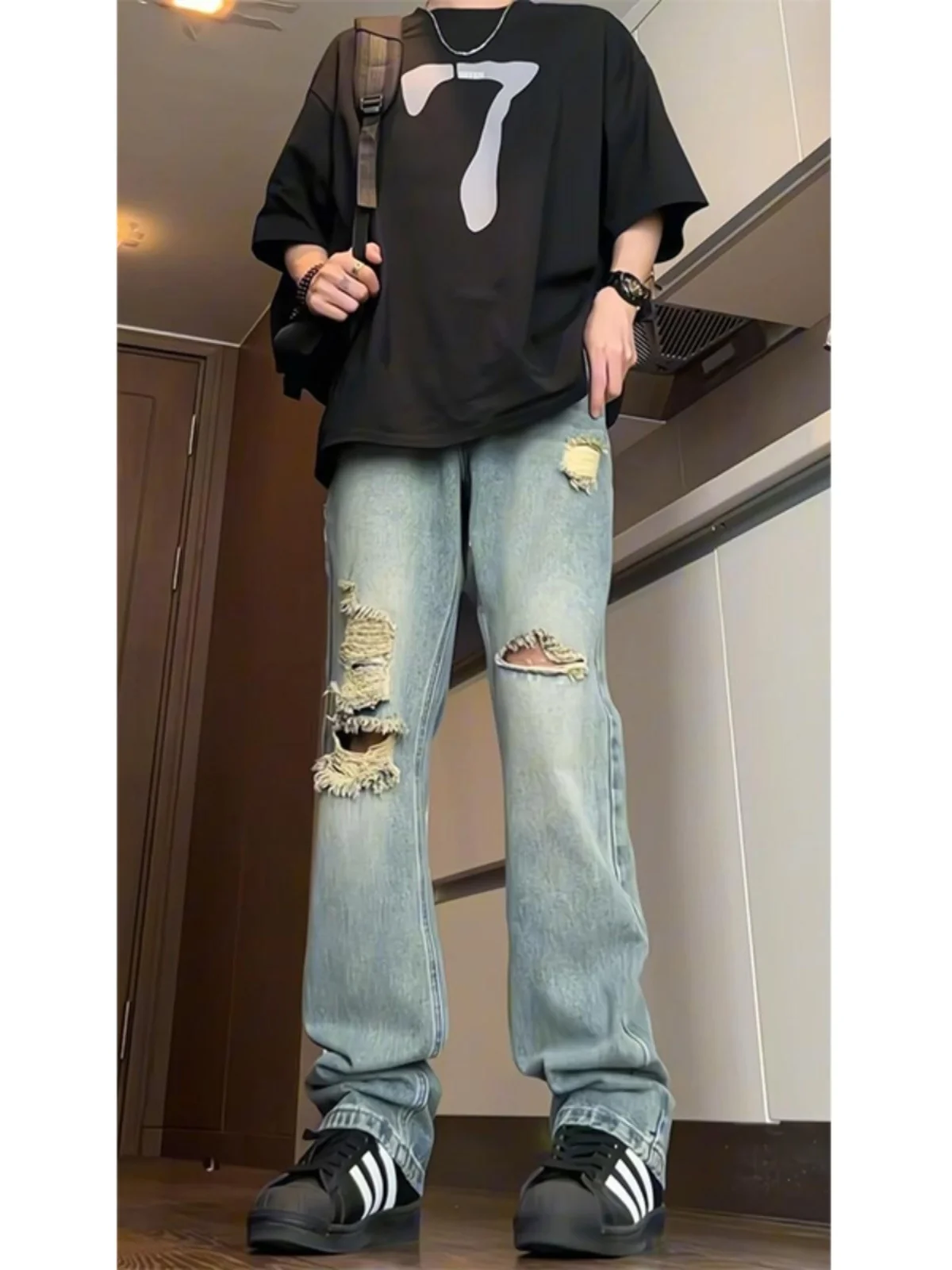 

American Retro Blue Hole Jeans Men's New 2024 High Street Vibe Trendy Straight Leg Cotton Polyester Blend Wear Resistant