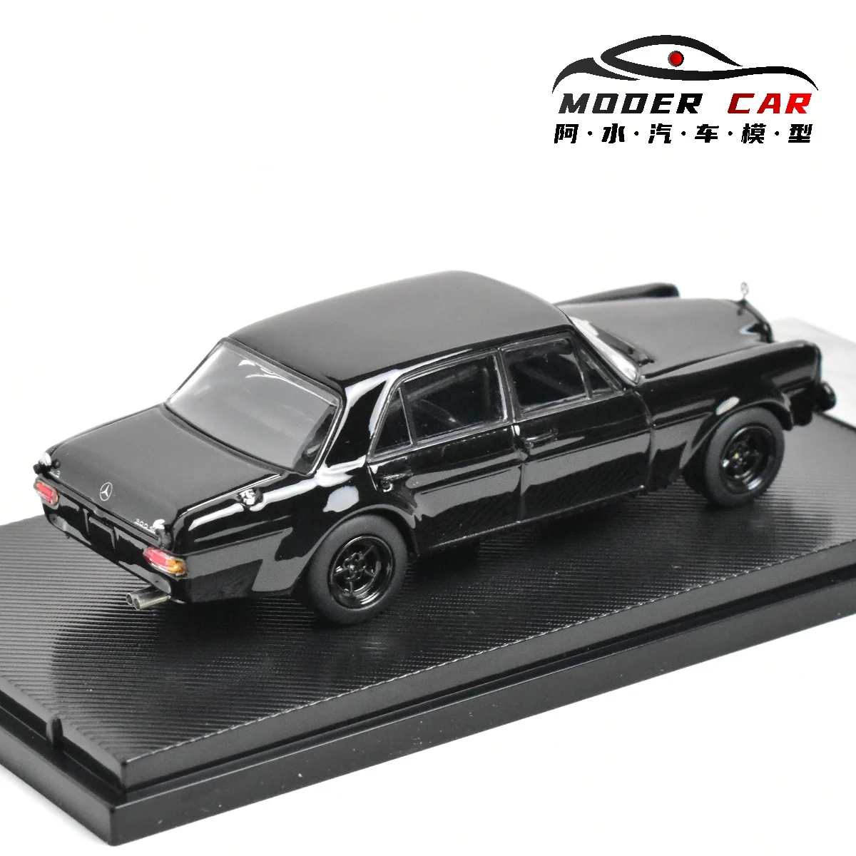 Liberty64 1:64 300SEL Diecast Model Car