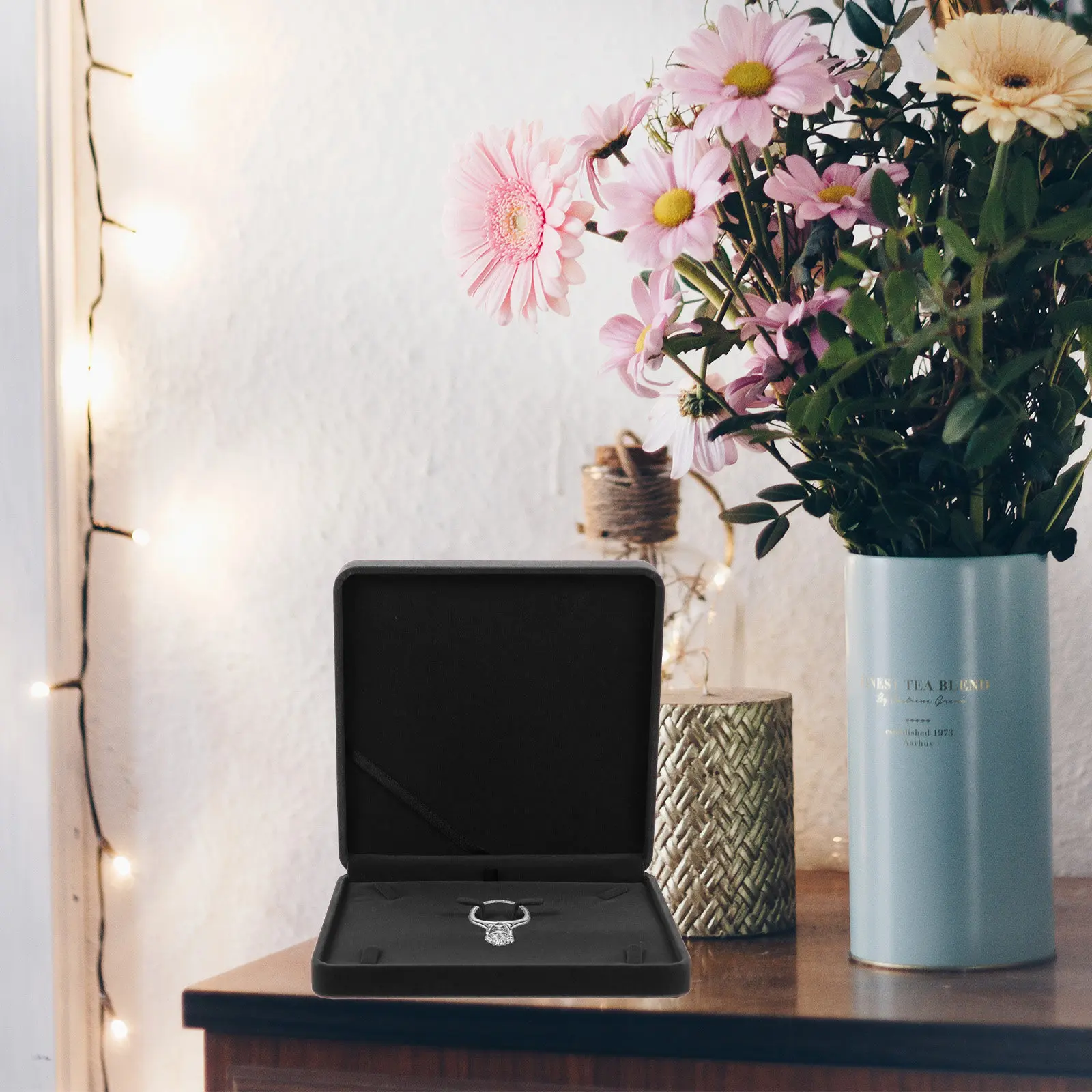 

Jewelry Organizer Case Multi-Use Compact Jewelry Storage Box Smooth Texture Ring Necklace Box for Proposal Engagement Graduation