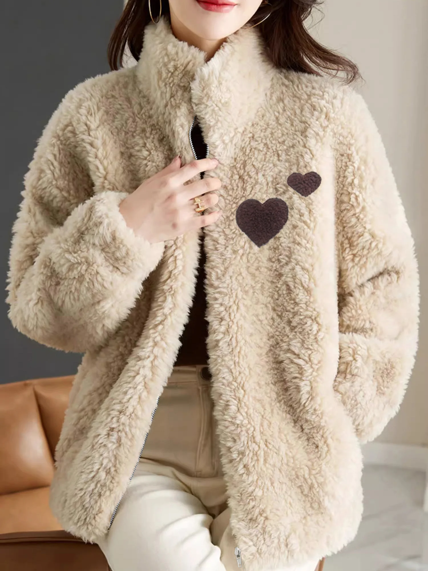

Women's plush jacket, winter warm coat, stand up collar zipper, casual loose plush jacket, women's heart-shaped patch jacket
