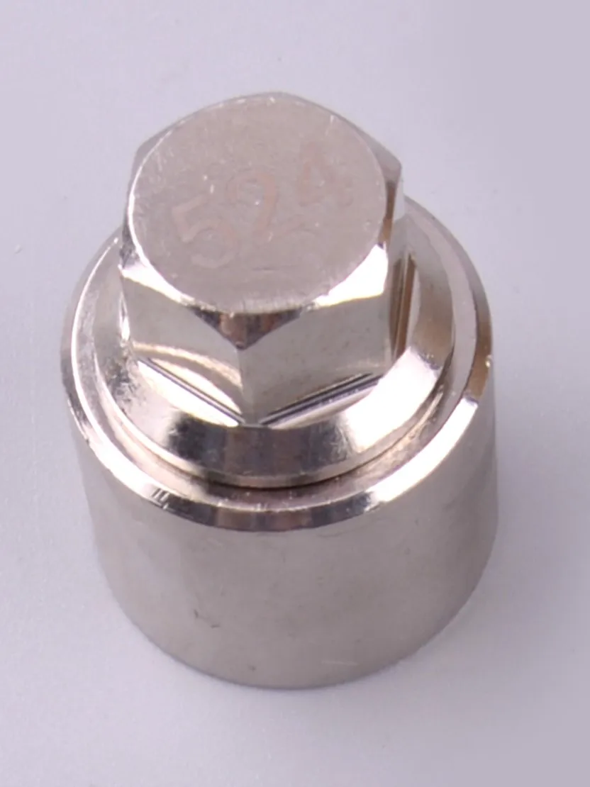 Boulons de verrouillage de roue à douille antivol en argent 524, clé de retrait de vis d'écrou adaptée à VW Volkswagen