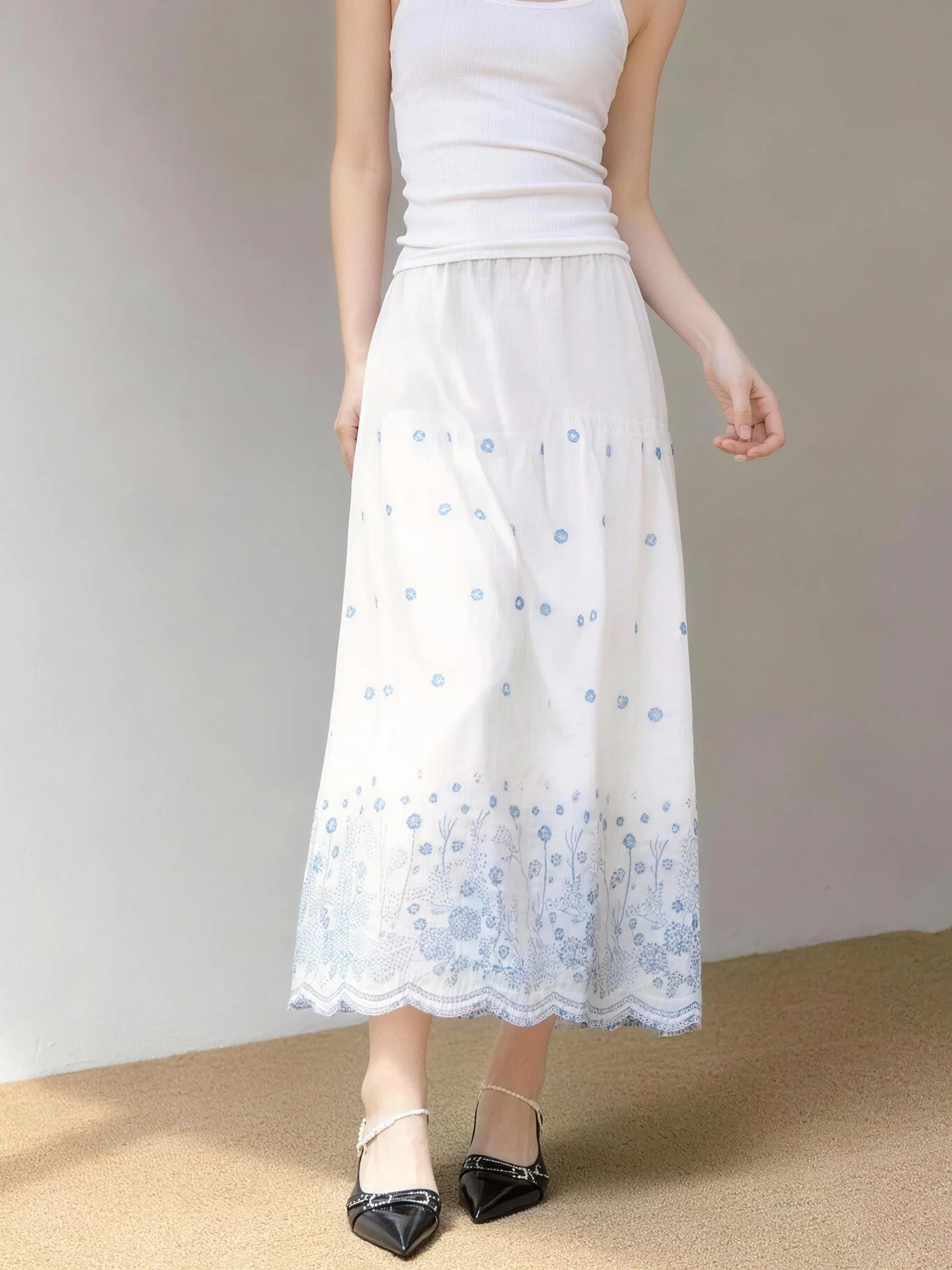 

Ele White Embroidered A-Line Midi Skirt Spring 2026 New Holiday Sle High Waist Women's Partial Skirt Korean Straight pe