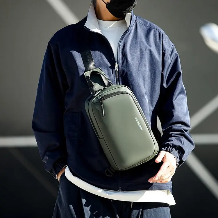 

Men's Crossbody Bag Convenient Sports Outdoor Chest Bag Single Shoulder Bag Large Capacity Multi-Functional Small Backpack