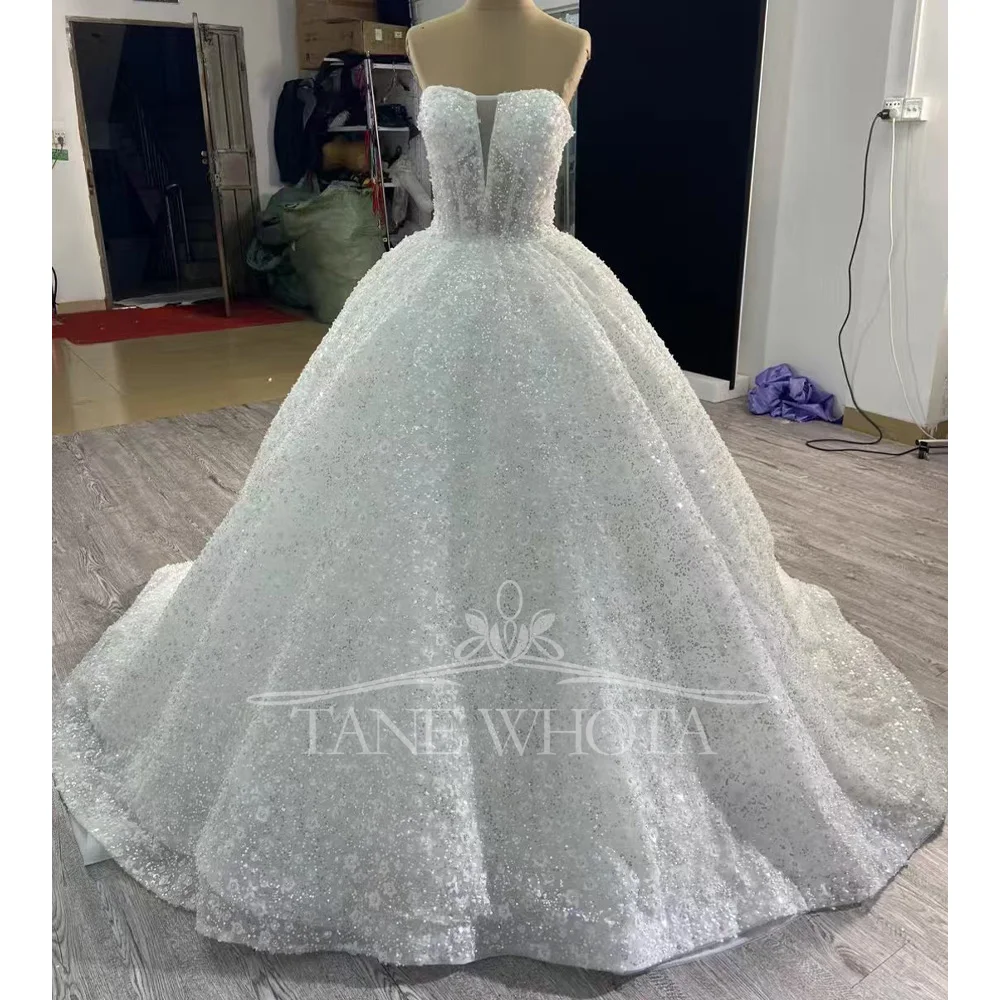 فستان زفاف أنيق مثير بدون حمالات بدون أكمام مطرز بالترتر برباط خلفي غمد فستان زفاف عصري قابل للتخصيص