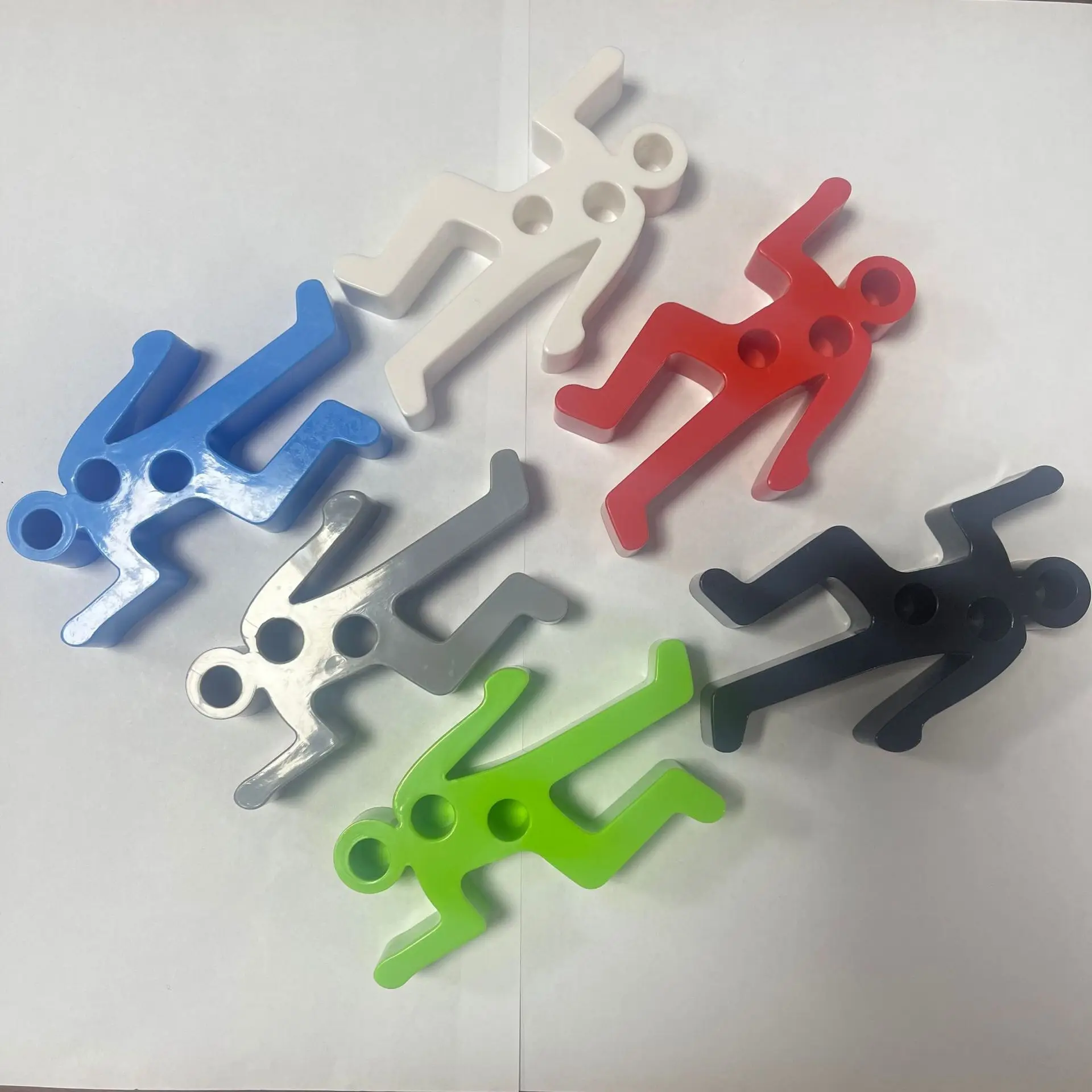 3-Piece Set of Randomly Colored Character-Shaped Pen Holders, Fun Human-Shaped Colorful Lying-Down Pen Stands, Essential Stationery Storage Boxes for Office Workers, Tool Storage Boxes Suitable for Office Desk Organization, Workplace, and Teaching