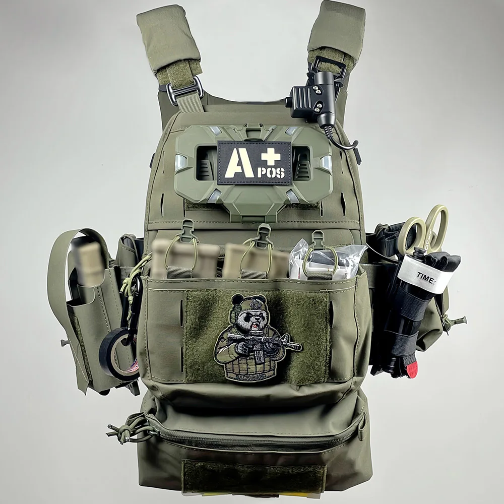 Outdoor Tactical Vest Kit  MOLLE Modular Chest Rig with Utility Pouches for Airsoft Paintball Hunting Special Forces Cosplay