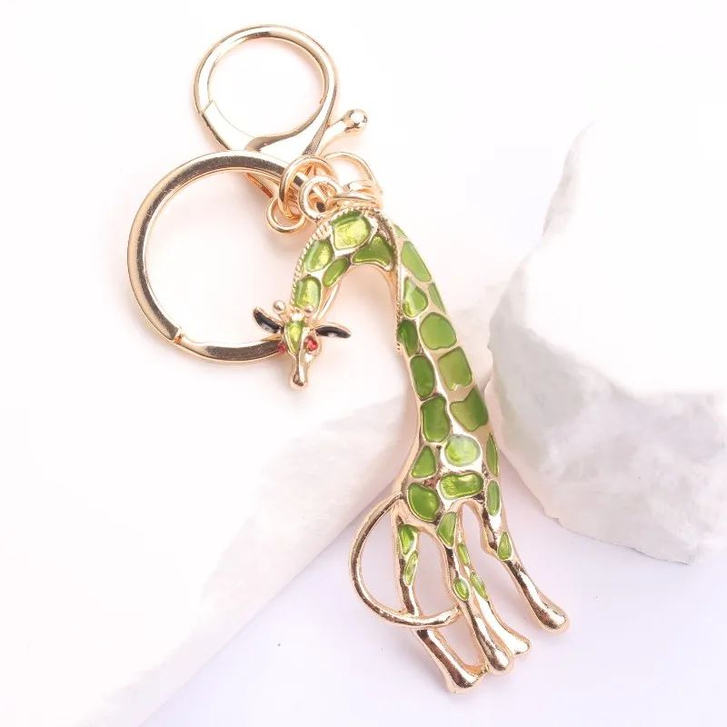 Giraffe-themed Keychain: Chic & Warm Present for Animal Lovers