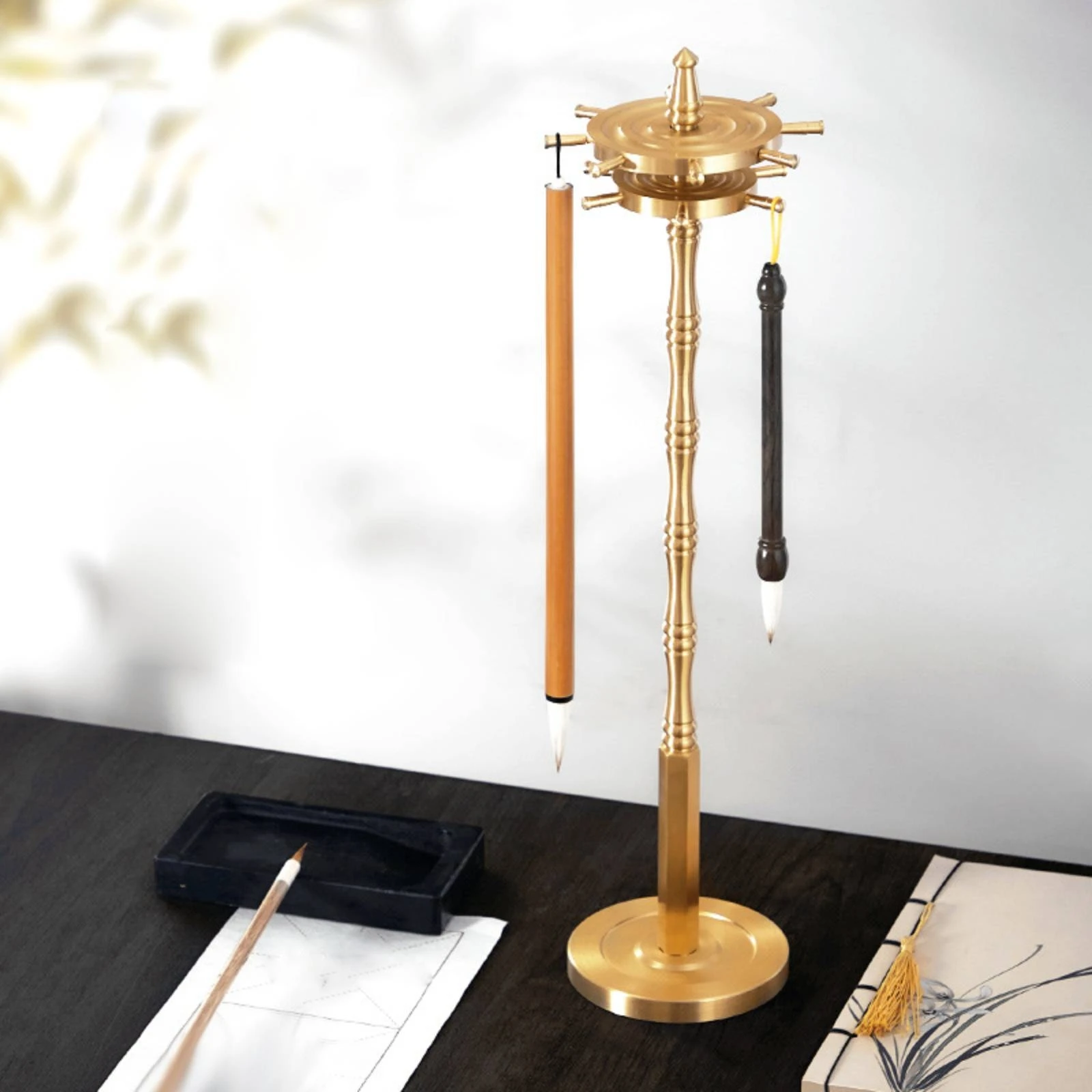 

14 Hook Brush Rack Detachable Rotating Brush Holder Desk Accessory 360 Degree Rotation Desktop Decor Simple Design for Study