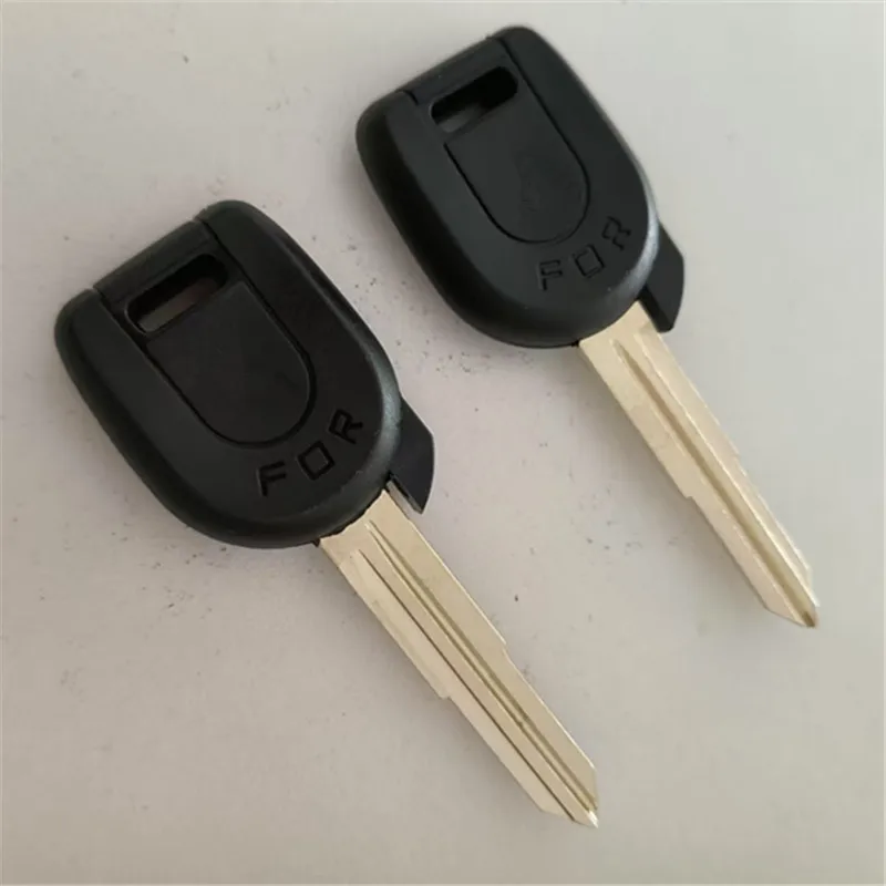 

20PCS Transponder Car Key Shell Case Fob For MITSUBISHI Colt Lancer Mirage Outlander Pajero Car Key Left/Right Blade
