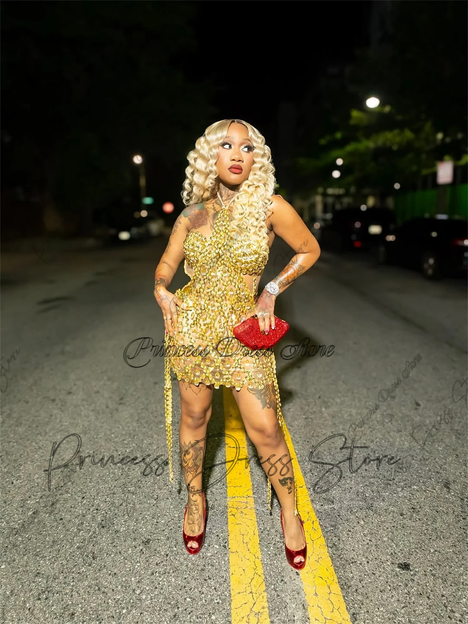 

Shiny Crystal Rhinestones Short Prom Dress For Black Girl Beaded Diamonds Mini Cocktail Dresses Customized Birthday Outfits