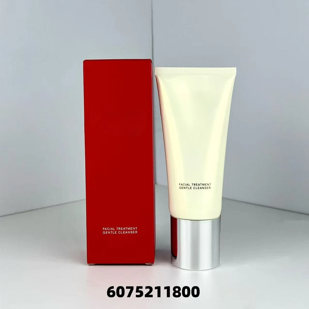 Ultra Gentle Foaming Face Was​​​​​​​h Treatment Gentle Cleanser 120g