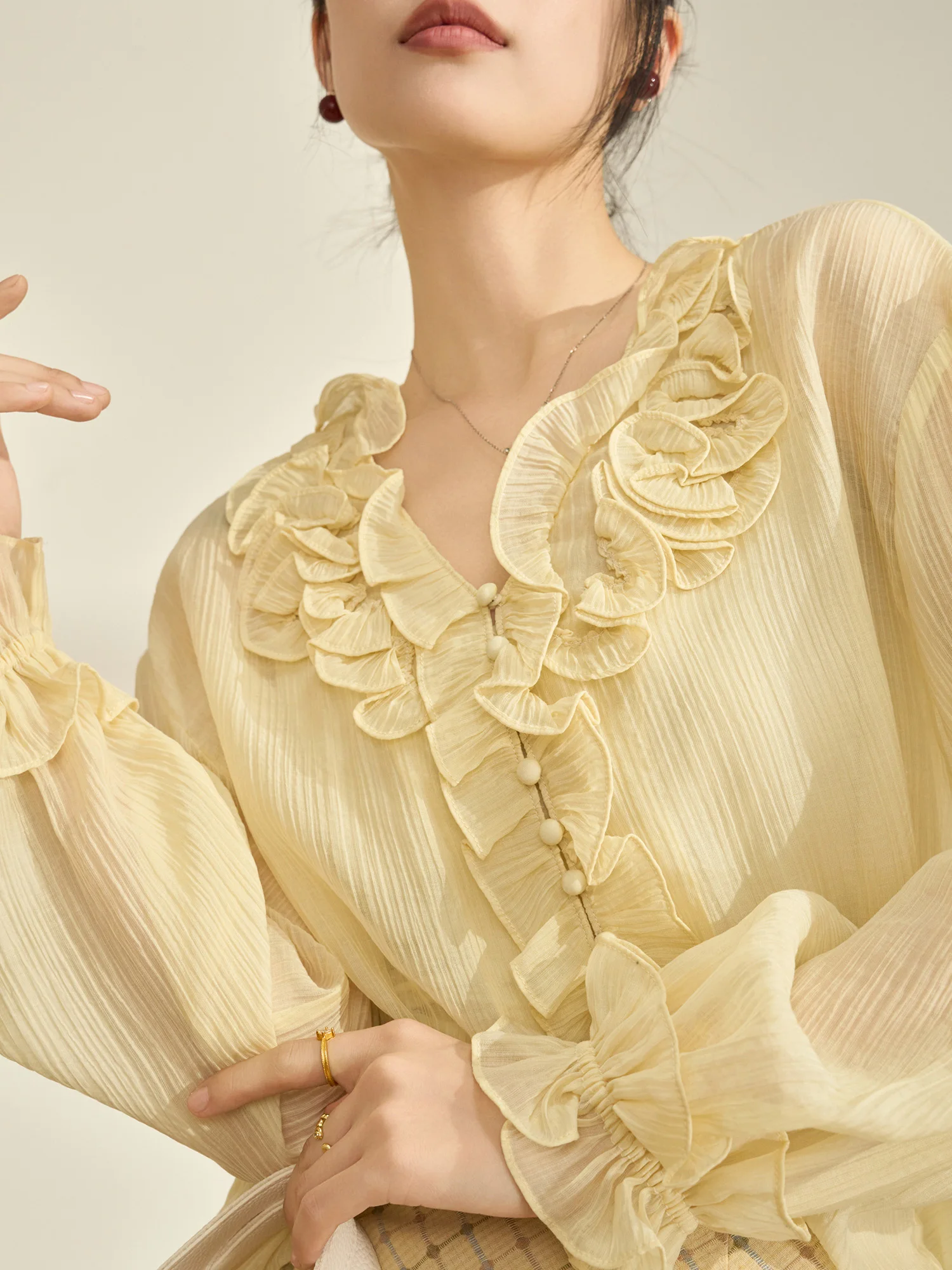 

Yellow V-Ne irt with Ruffle Design Long Sve Commute Sle Women's Spring Faion Loose Fit Anti-Wrinkle Polyester