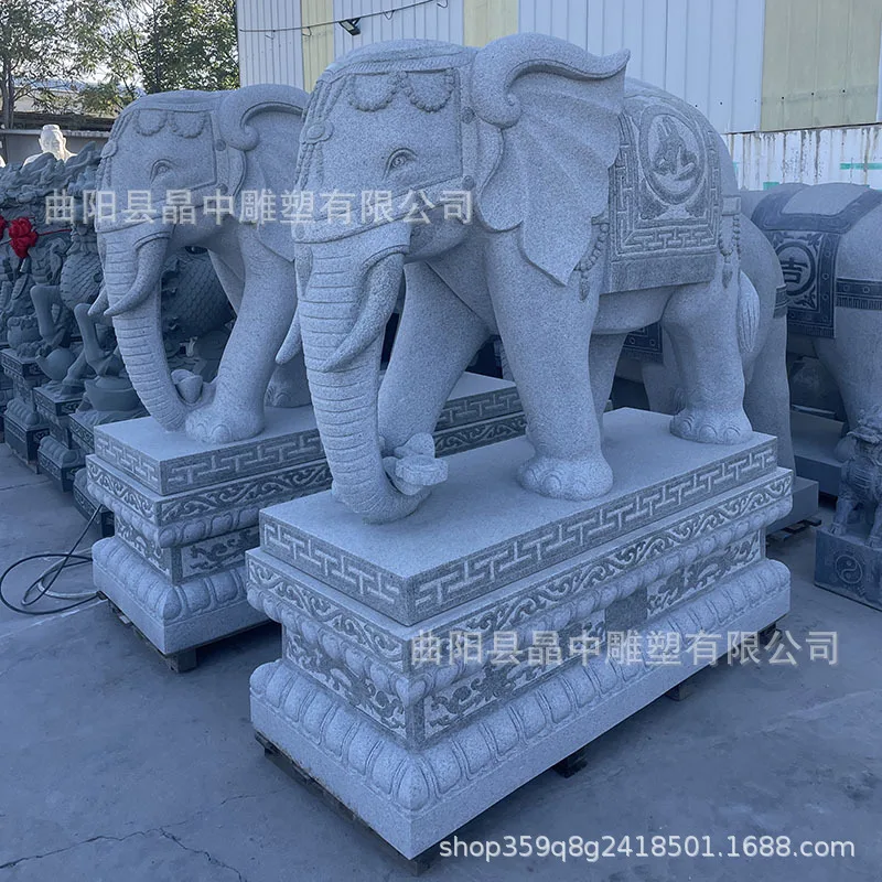 Stone carved elephants, a pair of white marble blue stone stone elephants, home courtyard guard, water-absorbing villa company e