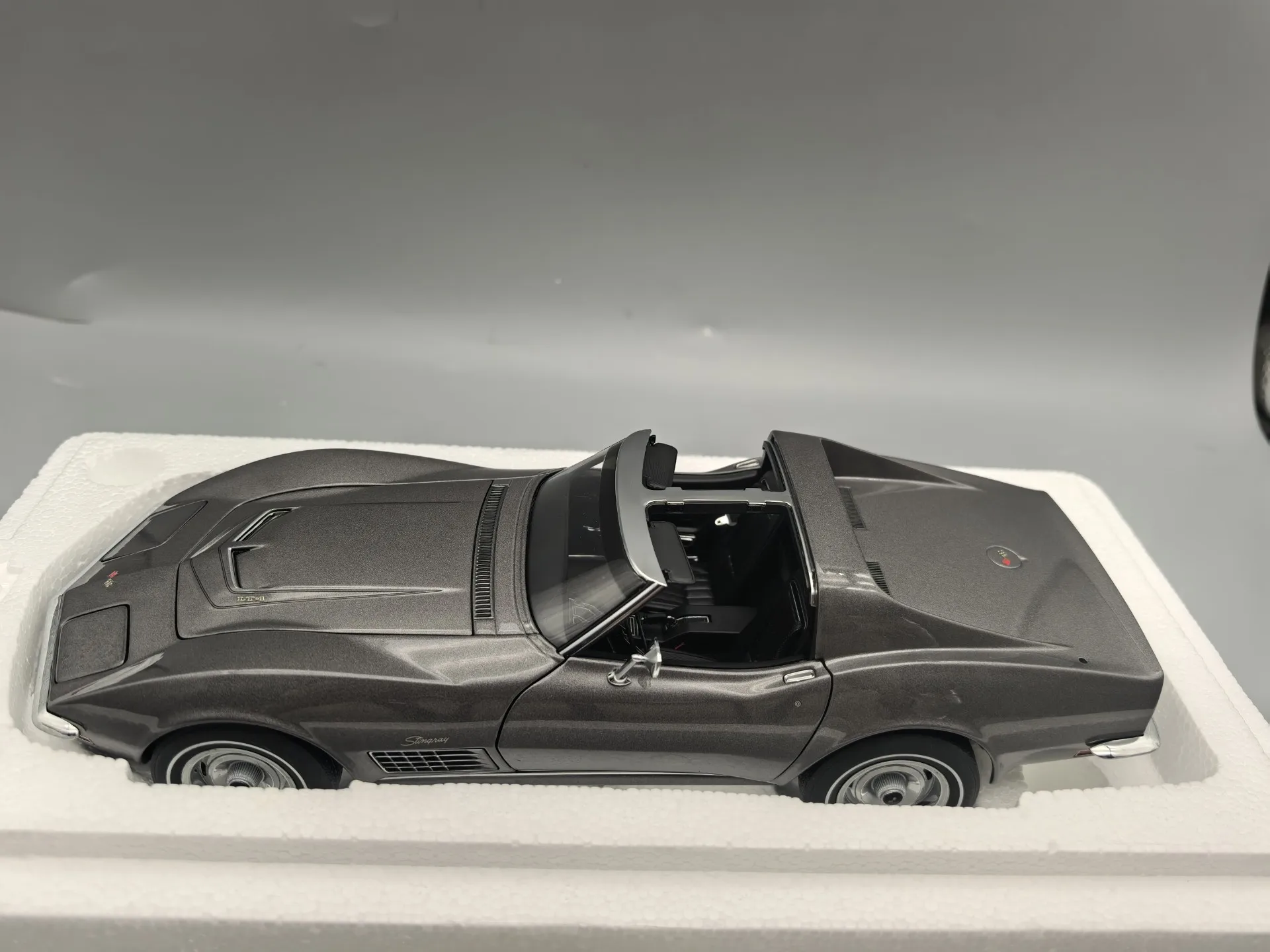 

Autoart 1:18 C3 454 1970, серая имитация ограниченной серии, все открытые металлические статические модели автомобиля из сплава, игрушка в подарок