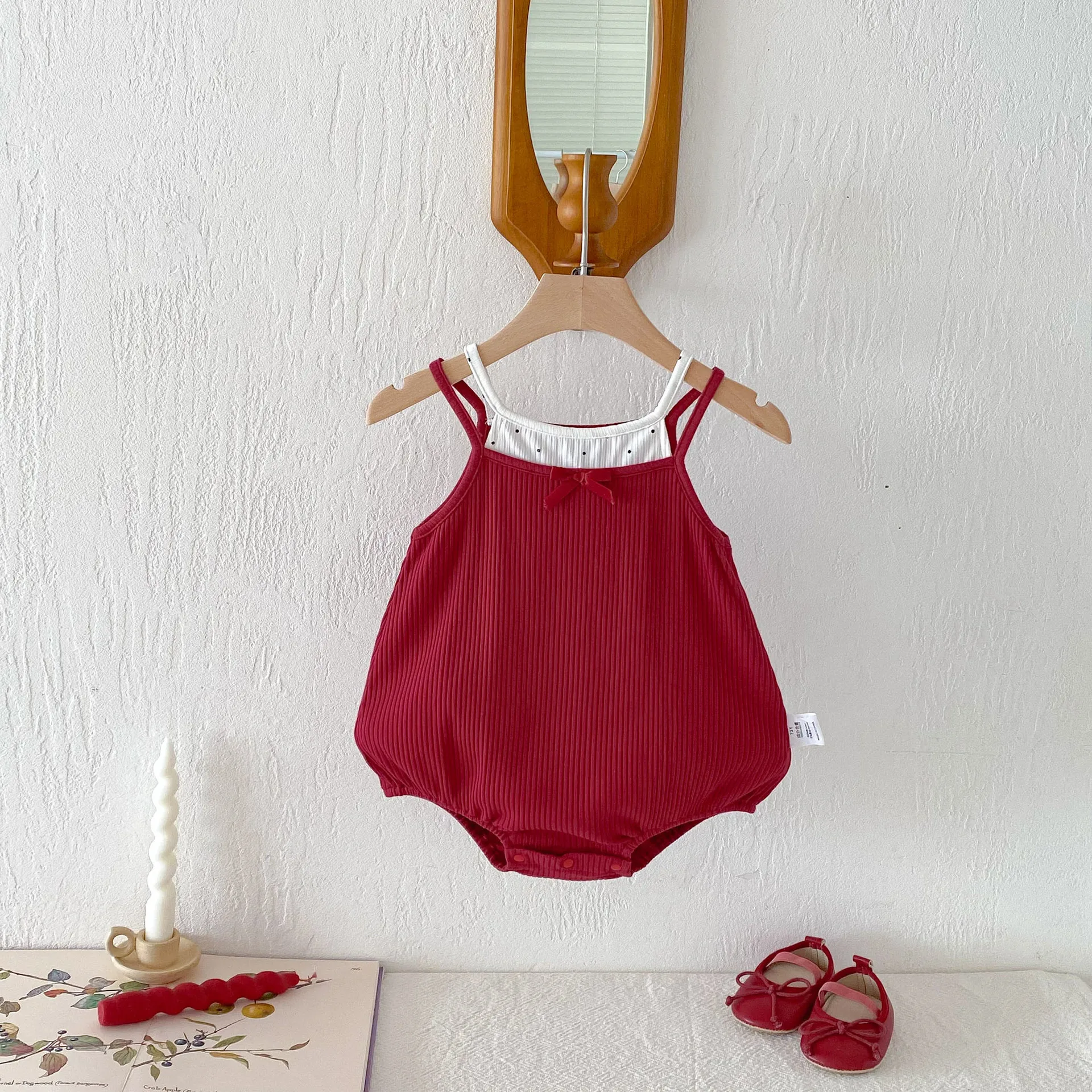 

2025 New Baby Girl Red Ribbed Romper Fake Two-Piece Camisole Bow Snap Closure Newborn Bodysuit Holiday Infant Outfit Jumpsuit