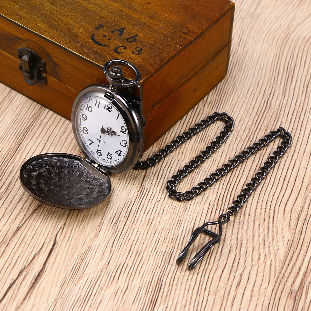 

Vintage Pocket Watch Men Mechanical Black Stainless Steel 12h 24h Display Chain Retro Style Durable Acrylic Pocket Watch Gift