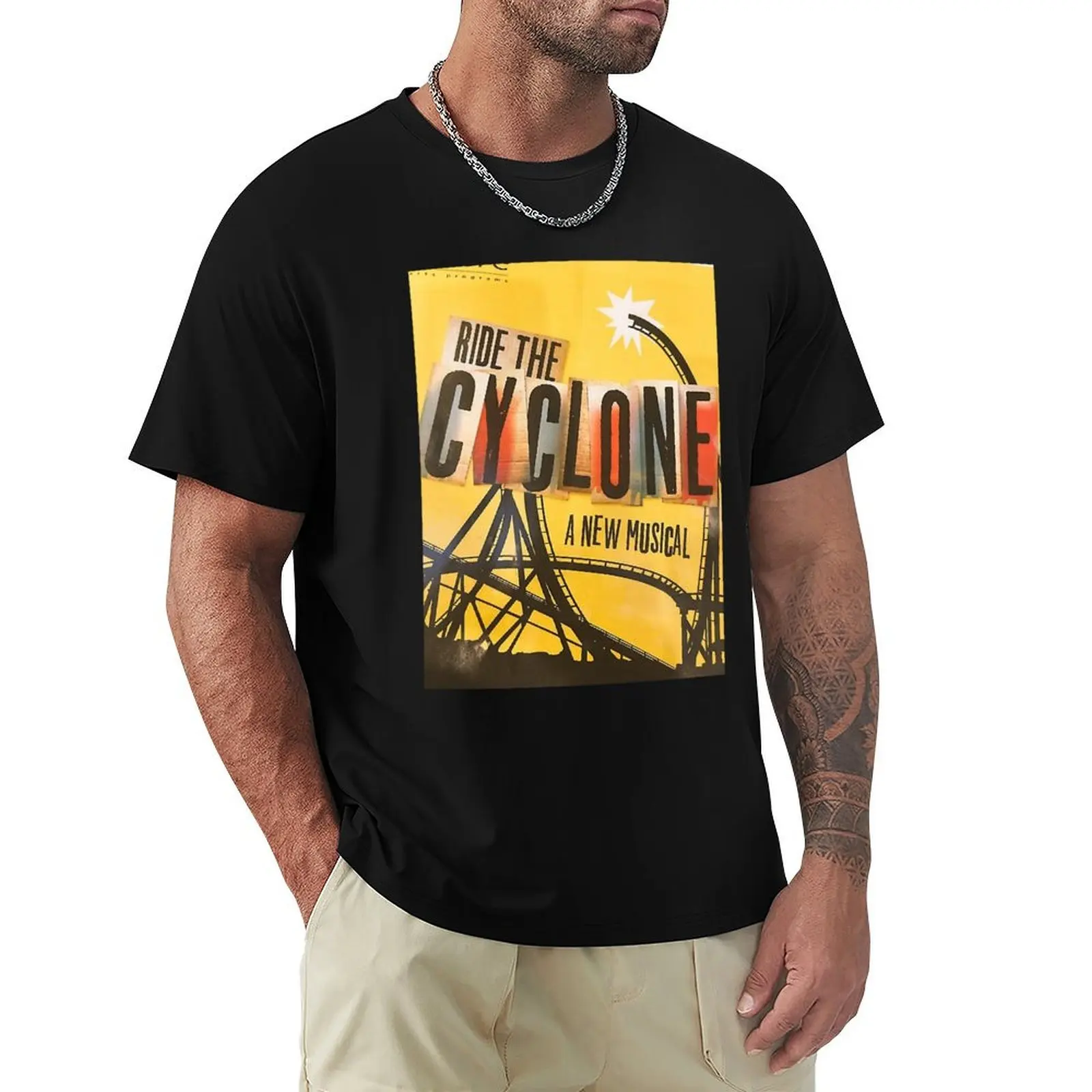 Chevauchez le cyclone cyclone biche Ride The Cyclone la comédie musicale graphique T-Shirt Thanksgiving Casual Tee