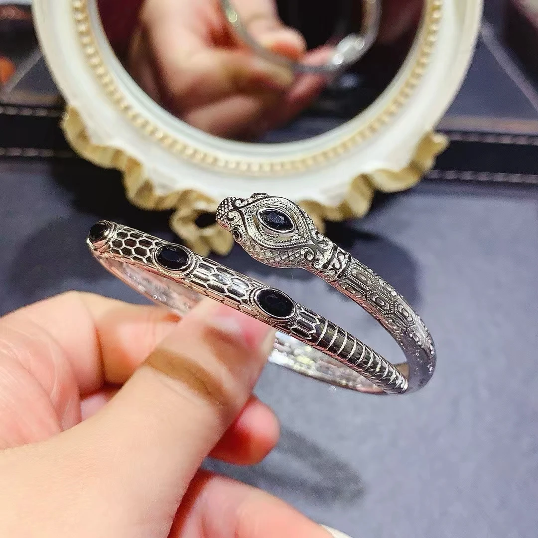 

KJJEAXCMY New Natural Black Spinel Bracelet S925 silver , electroplated locking color process, high clarity Full of luster
