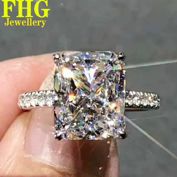 

Radiant Shape 3Carat Au750 18K White Gold Ring DVVS1 Moissanite Diamond ring Women Wedding Party Engagement birthday