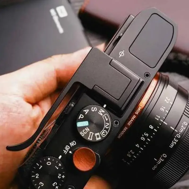 New Metal high quality Camera Thumb Up Hotshoe Thumb Grip Made for Sony RX1RM2 RX1RII RX1 RX1R LIMITED EDITION