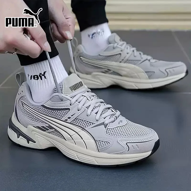 Zapatillas Deportivas PUMA Retro de Malla y Gamuza Gris Claro, Transpirables y con Amortiguación, Modelo 405009-02