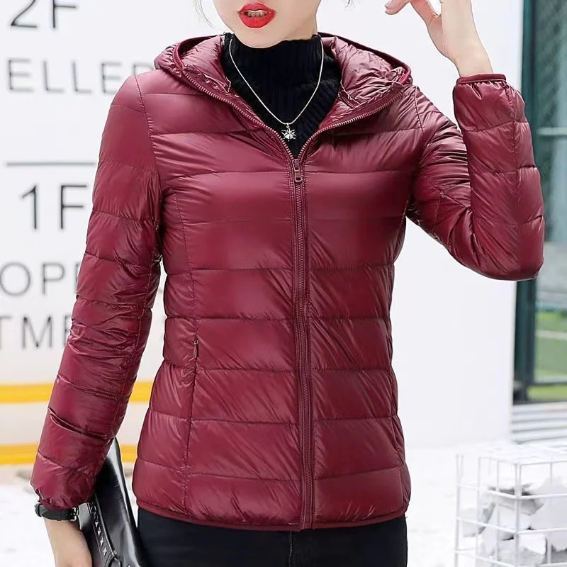 Fashion Female Cold Jacket 2024New Women Winter Light White Duck Down Jacket Slim Puffer Jacket Portable Windproof Down Coat Top