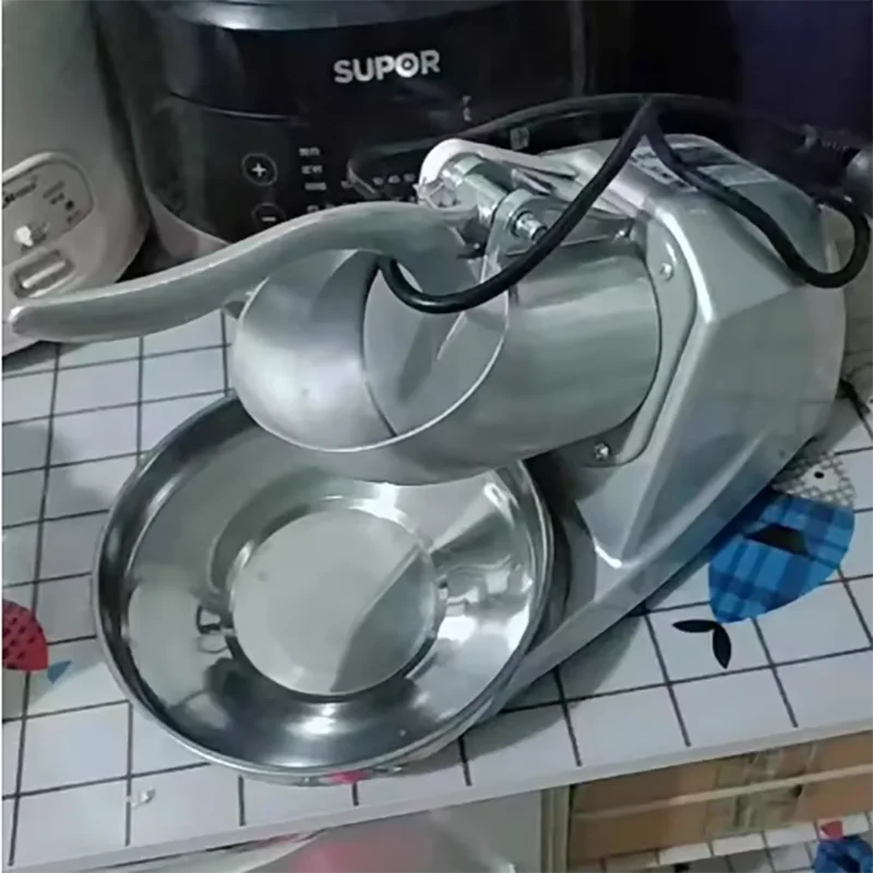 Commercial Use Desktop Electric Ice Crusher Snow Cone Maker Ice Breaker