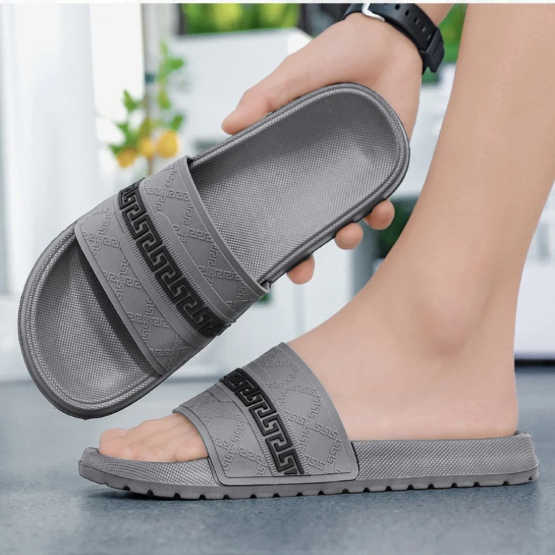 

Men's Summer New Lightweight Multi-color Breathable Anti-slip Casual Large-sized One-step Lightweight One-shoulder Slippers