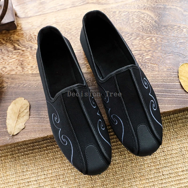 2025 new spring and autumn traditional cloth shoes men casual hanfu embroidery shoes chinese style retro martial arts shoes a001