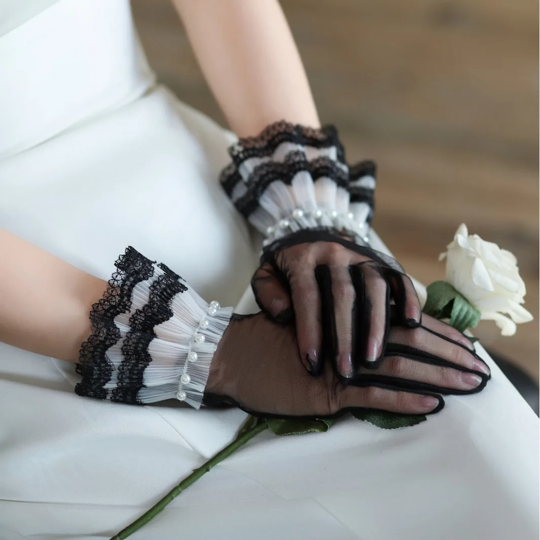 Fashion Short Sunscreen Thin Transparent Lace Gloves Elegant  Tulle Mesh Bridal Wedding Party Gloves Ruffled Full Finger Mitten