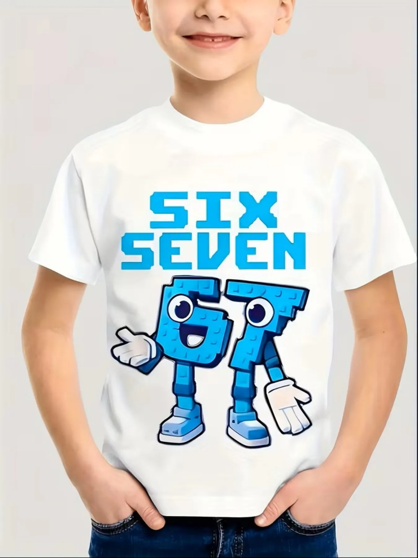 T-Shirt zum 7. Geburtstag für Jungen mit der Nummer 67 und Blitz-Design – Party-Outfit mit Rundhalsausschnitt und kurzen Ärmeln für 7 Jahre – Detail 3