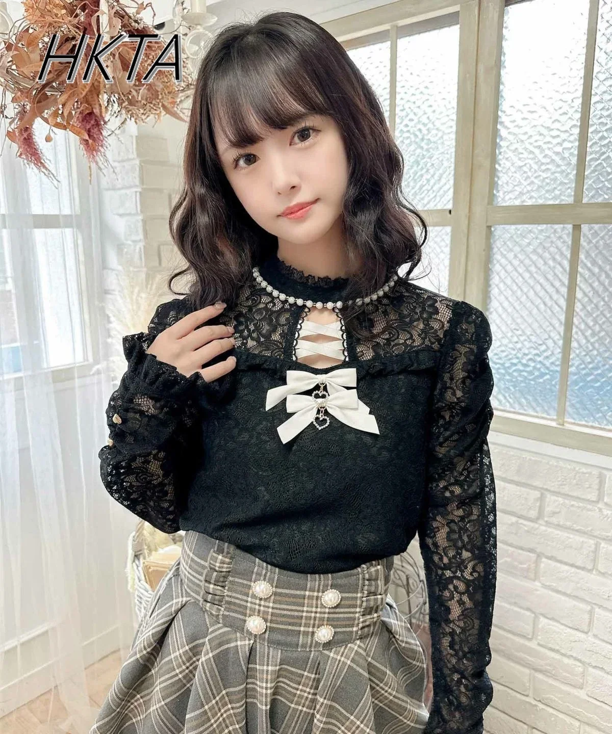 2024 Autumn New French Sweet Bow Black Lace Bottoming Shirt Women's T Shirt Design Sense Niche Inner Long-sleeved T-shirt Top