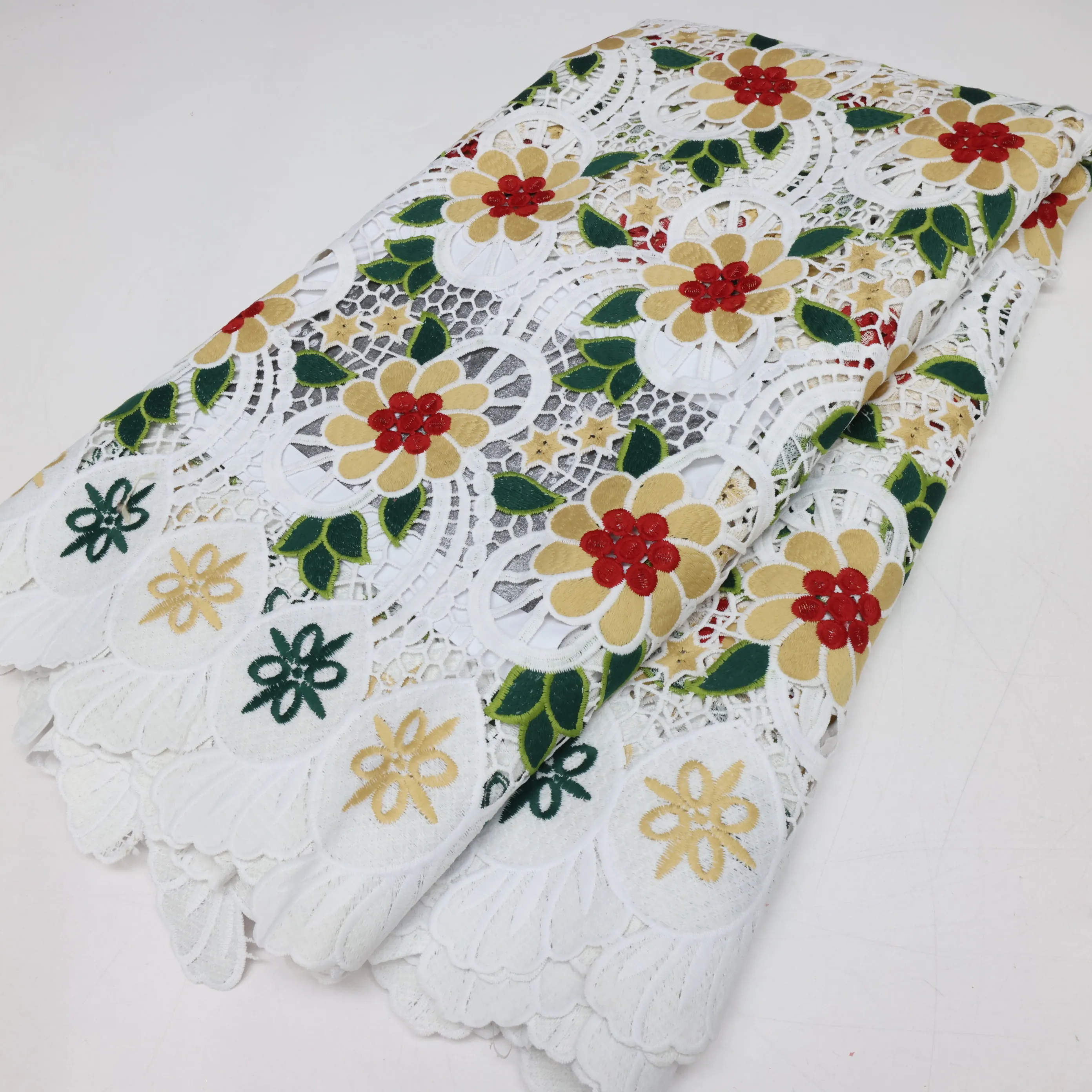 

Wholesale French Multicolour Lace Fabric High Quality African Milk Silk 5 Yards Tulle Lace Fabric For Women Wedding Dresses