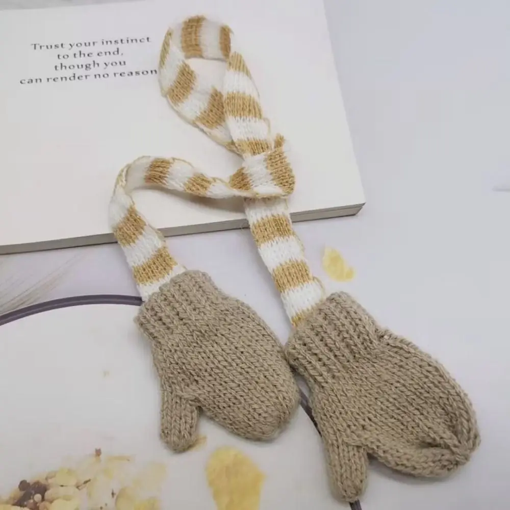 

Miniature Neck Scarf 1:12 Clothes Pretend Play Simulation Mini Hat Soft Winter Accessories Gifts