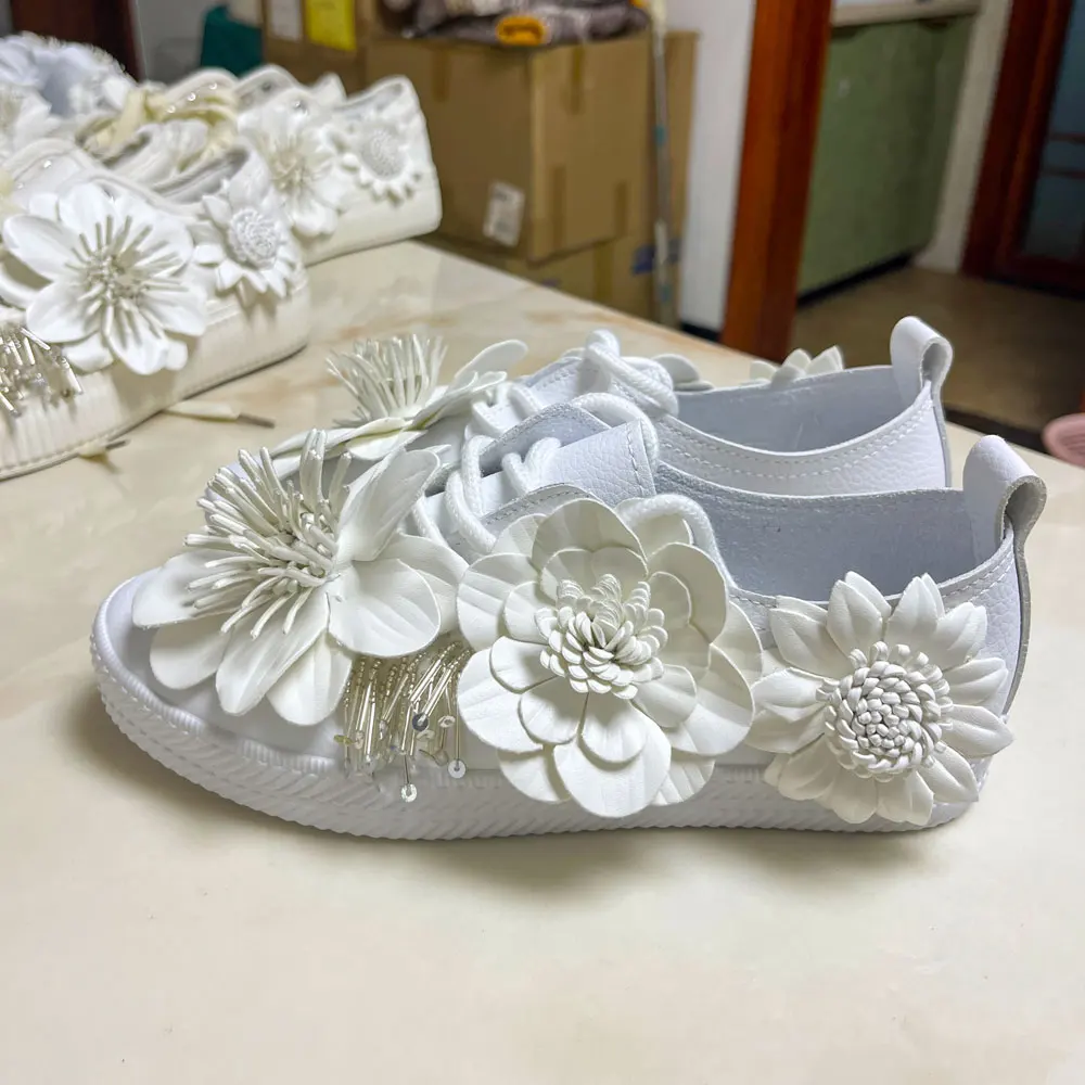 white artificial leather sneakers women fashion artificial flower applique Sports Board shoes handmade large size 35-44 slip-in