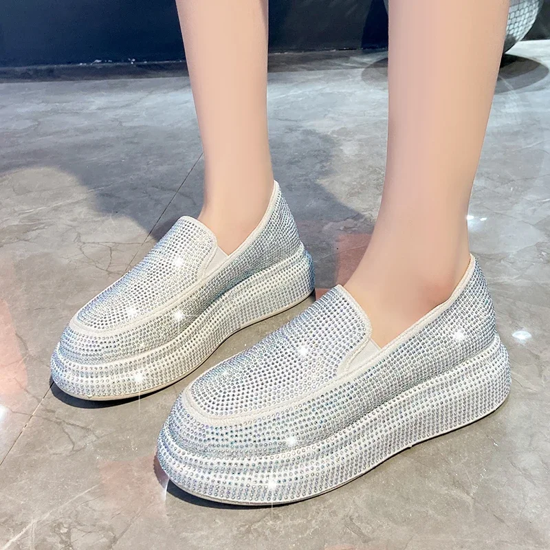 2024 Frühling/Sommer Frauen Wasser Diamant Modedesigner flache Schuhe lässig dicken Boden Luxus Einzels chuhe Zapatos de Mujer