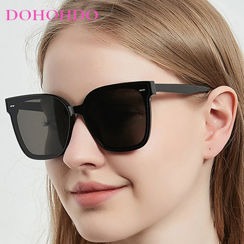 

2025 Classic Vintage Square Rivets Sunglasses Oversized Sunglasses Women Men Trendy Luxury Sun Glasses UV400 Lentes De Sol Mujer
